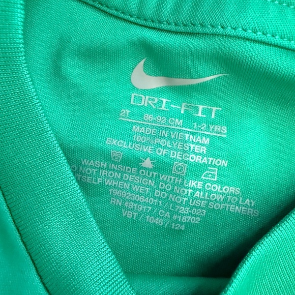 Nike Bundle - Picture 2 of 3